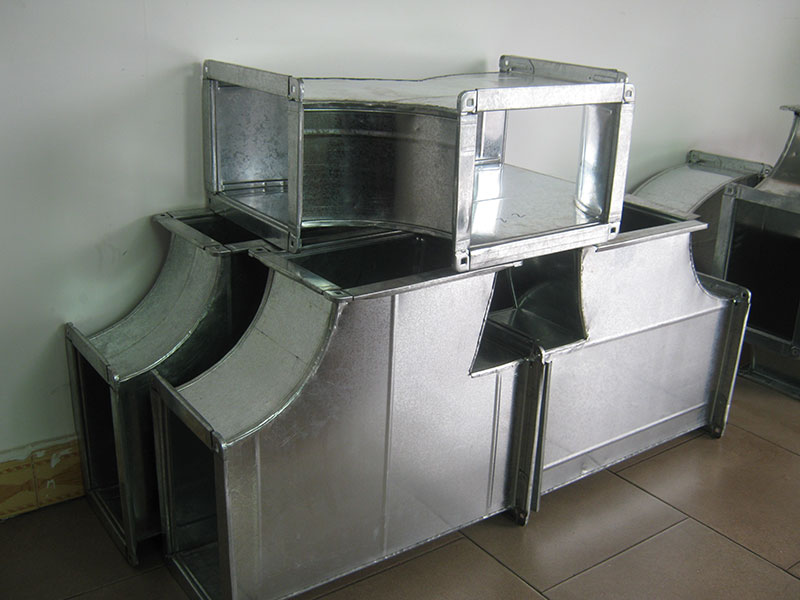 共板法蘭風管與玻璃鋼分管的技術(shù)對比